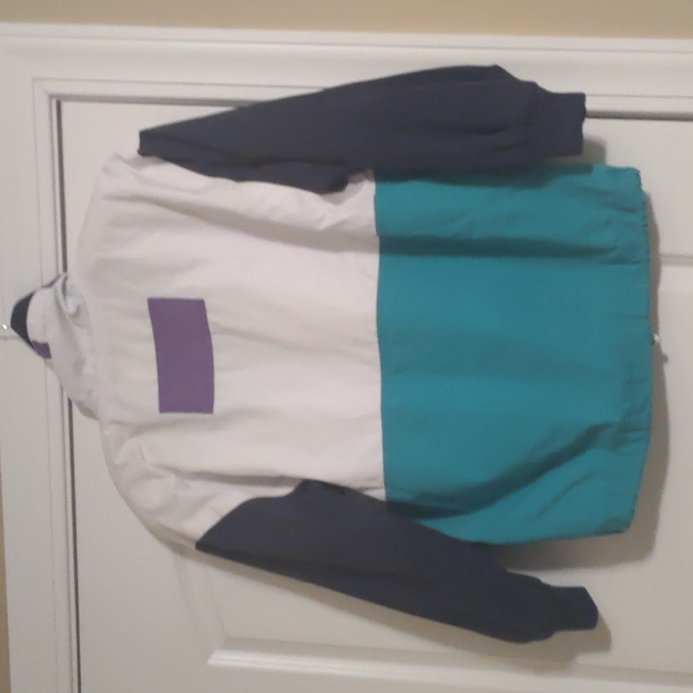 Vintage Windbreaker Style Jacket - Picture 5 of 7